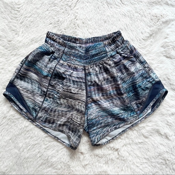 Lululemon | Hotty Hot Short Long 4" Digital Oasis Grey Multi Size 2 - Picture 6 of 9